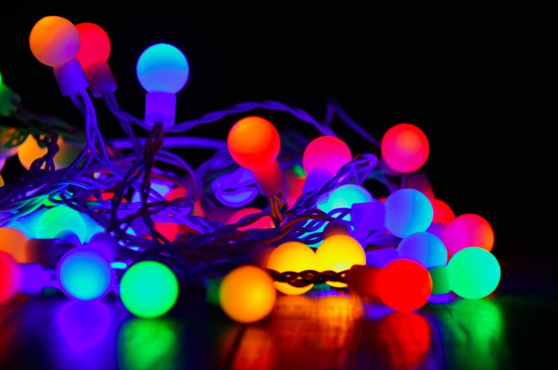 Lichterkette mit bunten Leuchten